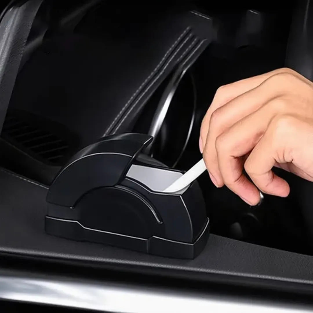 Portable Car Ashtray | Smoke Trapping & Odor Reducing | Clean & Discreet In-Car Smoking